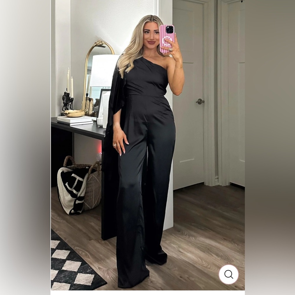 Black Asymmetrical Wide-Leg Jumpsuit for Formal Occasions
